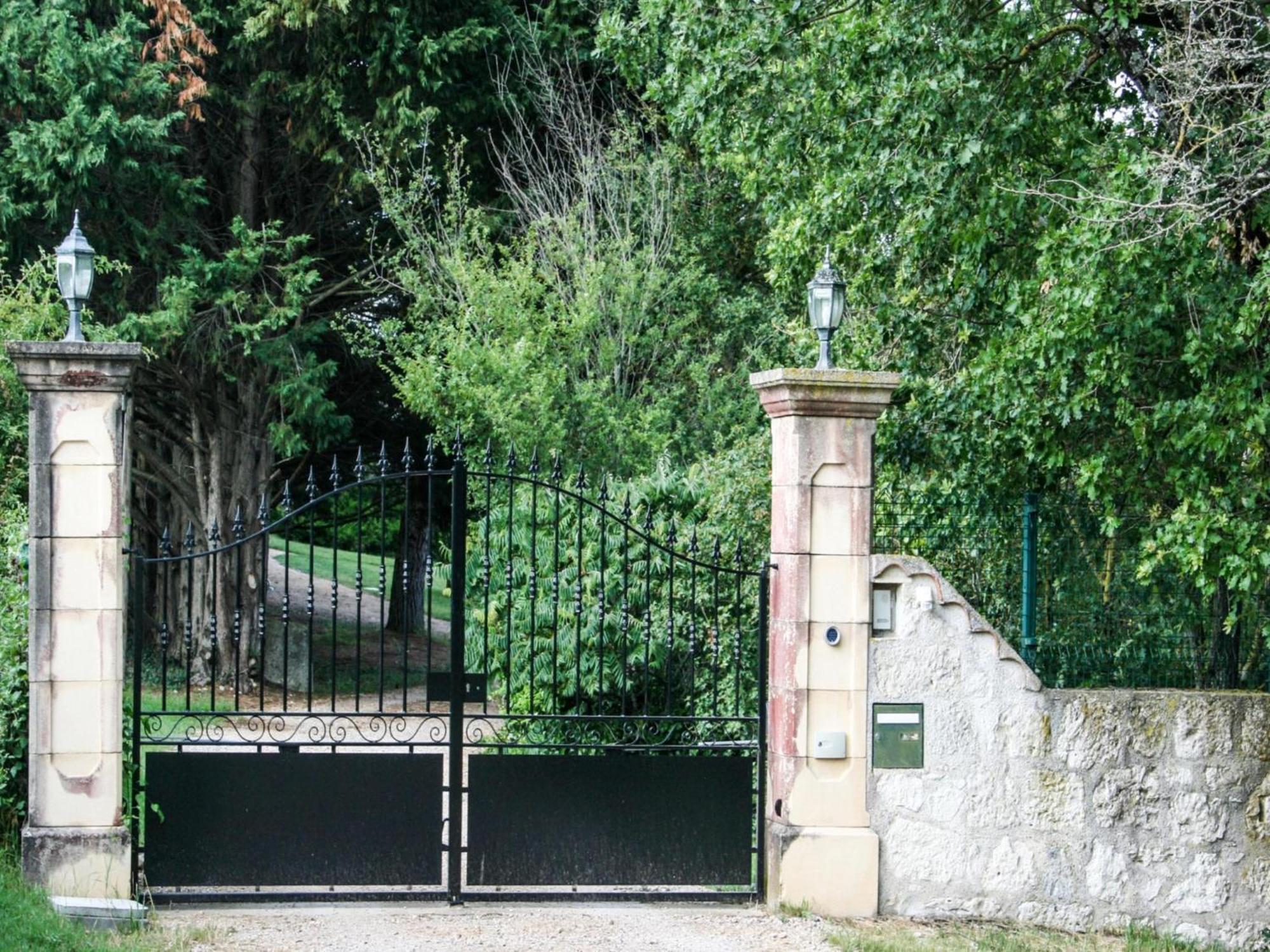 Gites De Saint Maurin Екстериор снимка